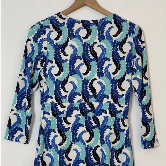 Boden Blue White Feather Printed Long Sleeve Ruched Waist Dress Women's Size 6 - Picture 6 of 9